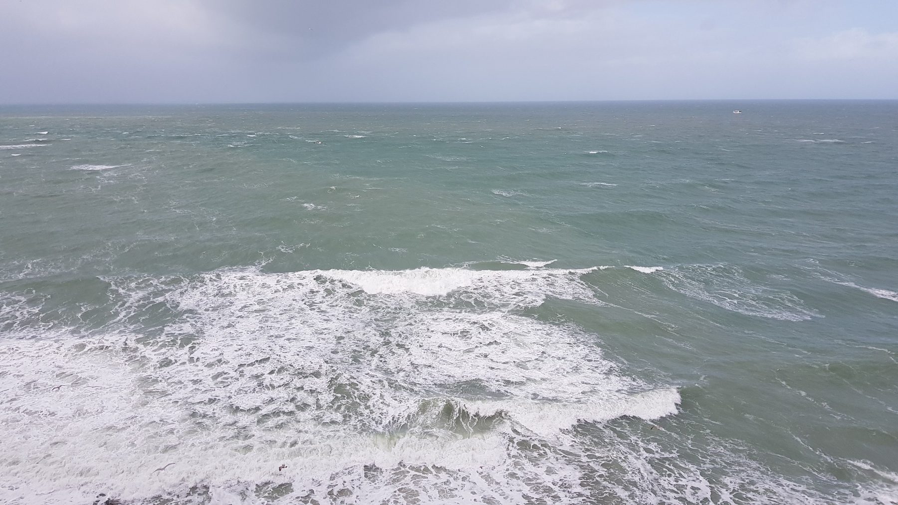 La matière de l’eau se déploie.